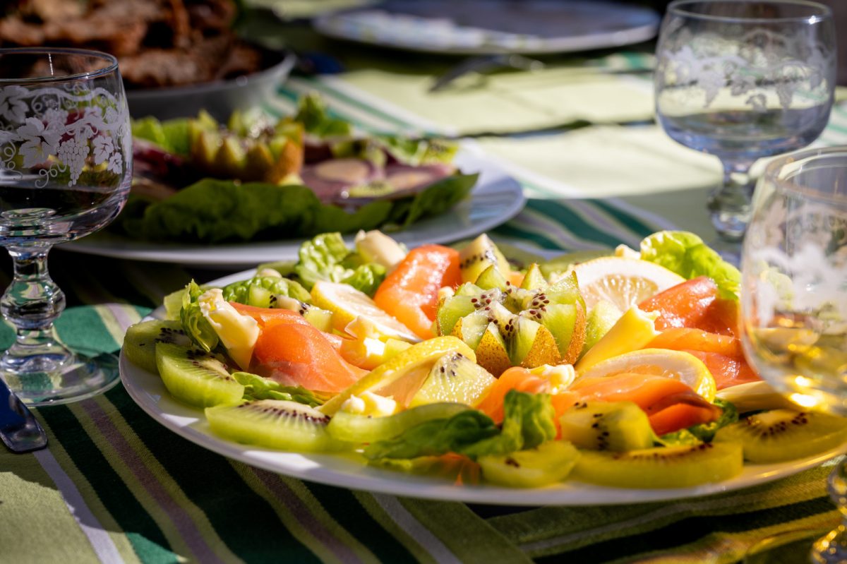 Chateau Tauziet repas entre amis a Montfort en Chalosse