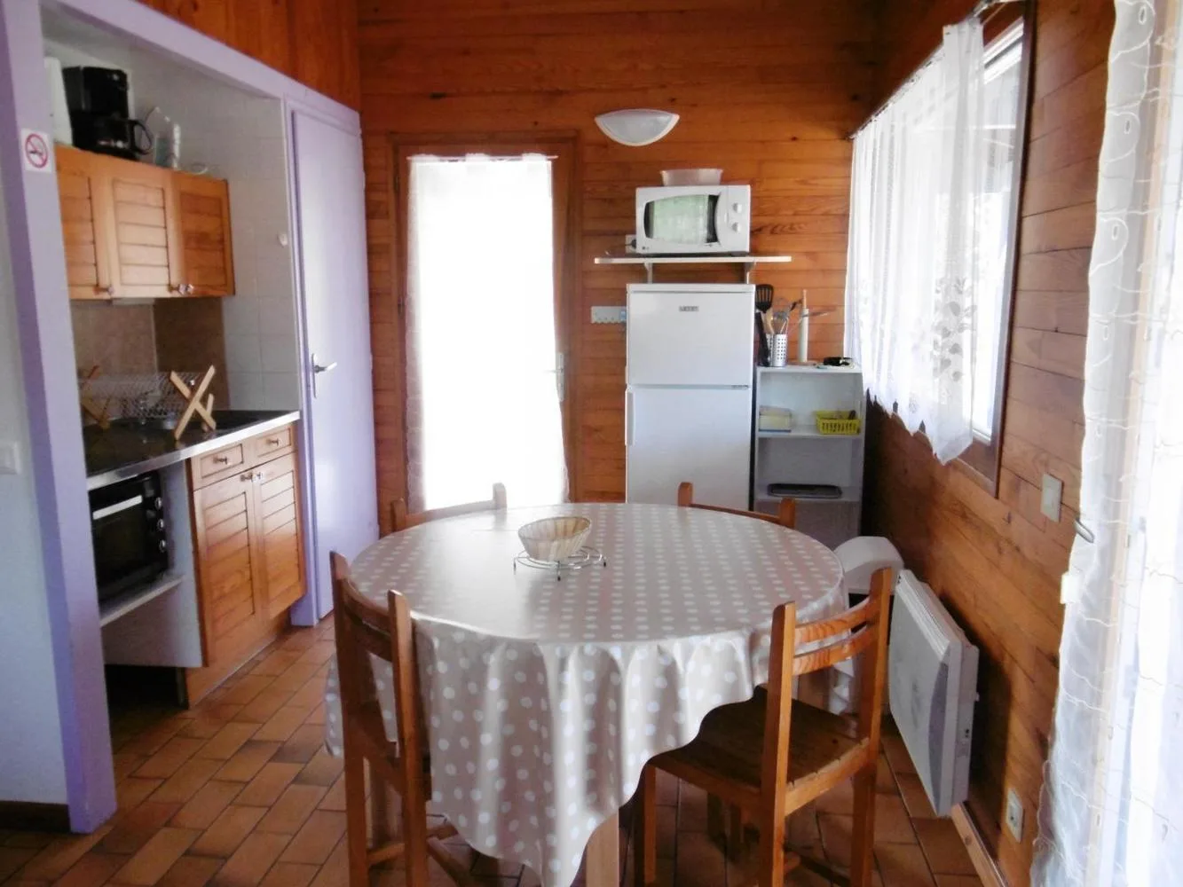 10221-4-1295f6892b8e4771a842c590dfd3e488