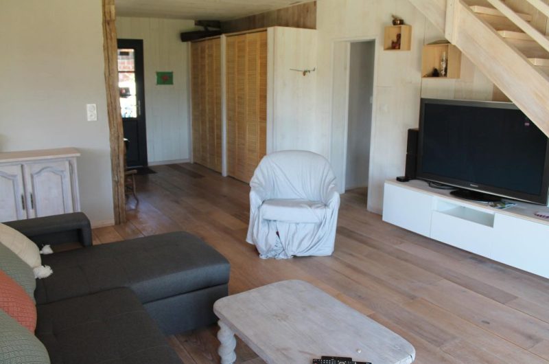 117-airial-thoumazic-azur-bnb1-HLOAQU040V50QGMO-size2048