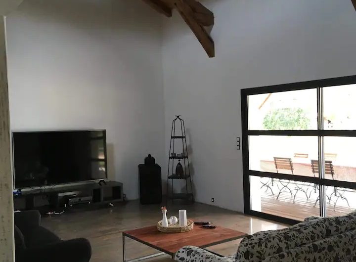 2023 – ESTI – Henry’s Lodge – Salon – ©H. Gadeyne