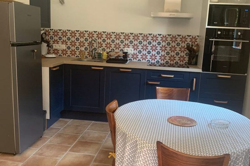 2024 – LOSS – La Cabane – Cuisine – ©Dominique RIVERO