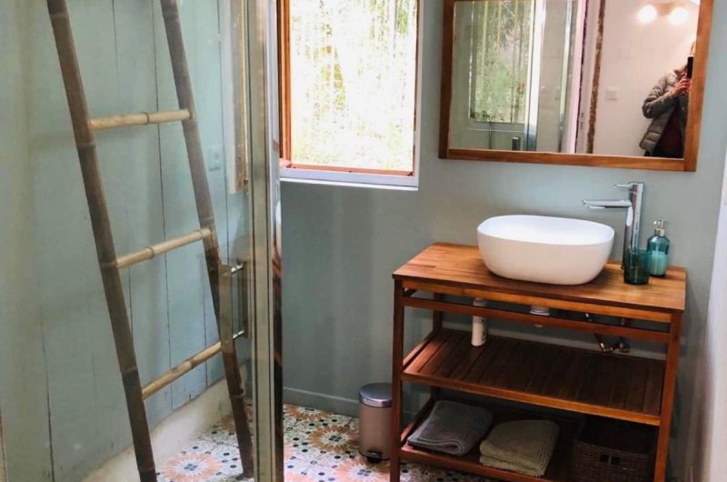 2024 – LOSS – La Cabane – Salle de bain – ©Dominique RIVERO