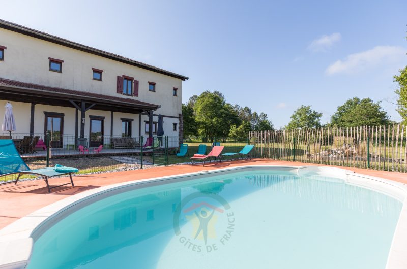 2025 – ESCA – Gîte Lamourette – Piscine – ©Gîte de France (20)