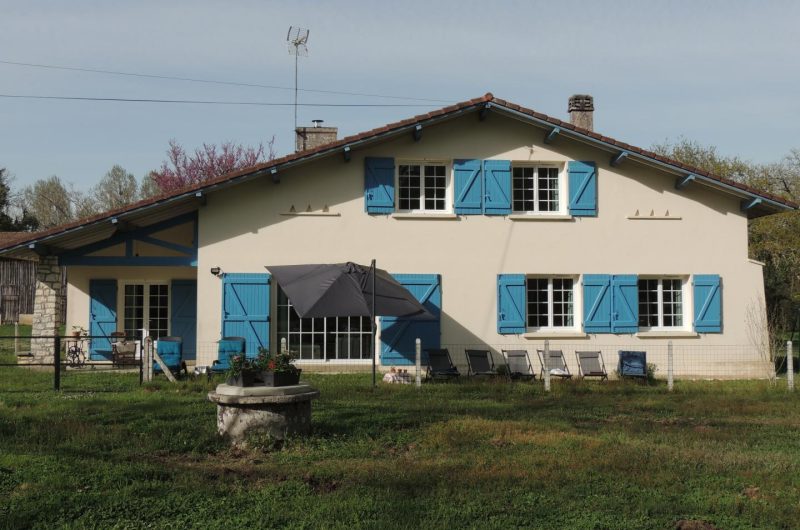 2025 – STJUS – Gîte du Mouta – Extérieur – ©Gîtes des France