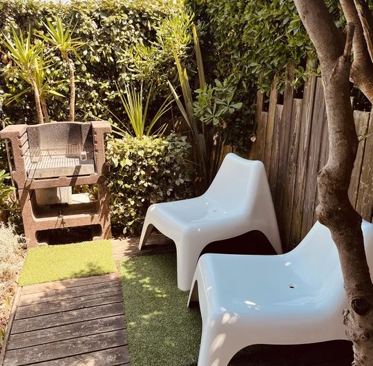 2026_amion_baine (4) (Copier)