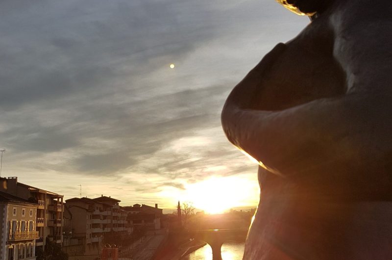 680239-20201222-170444