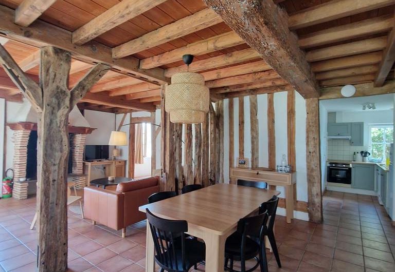 7.Salle à manger Maïté