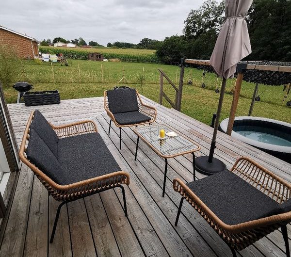 A l’orée des acacias salon de jardin ©Préjean Tharaud