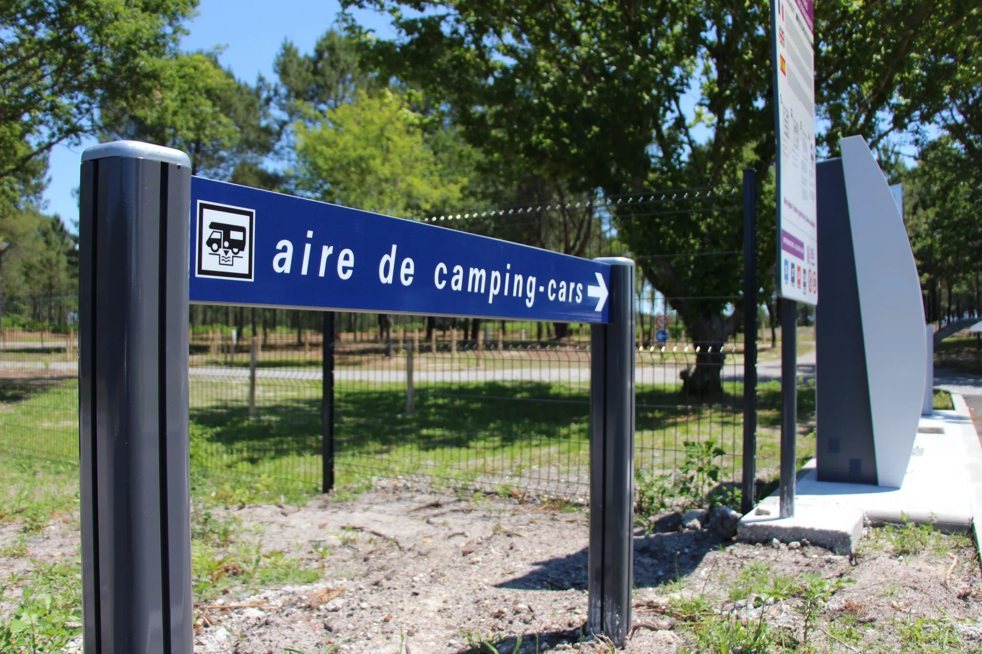 CASTETS-Aire-de-Camping-cars-Ext5-web