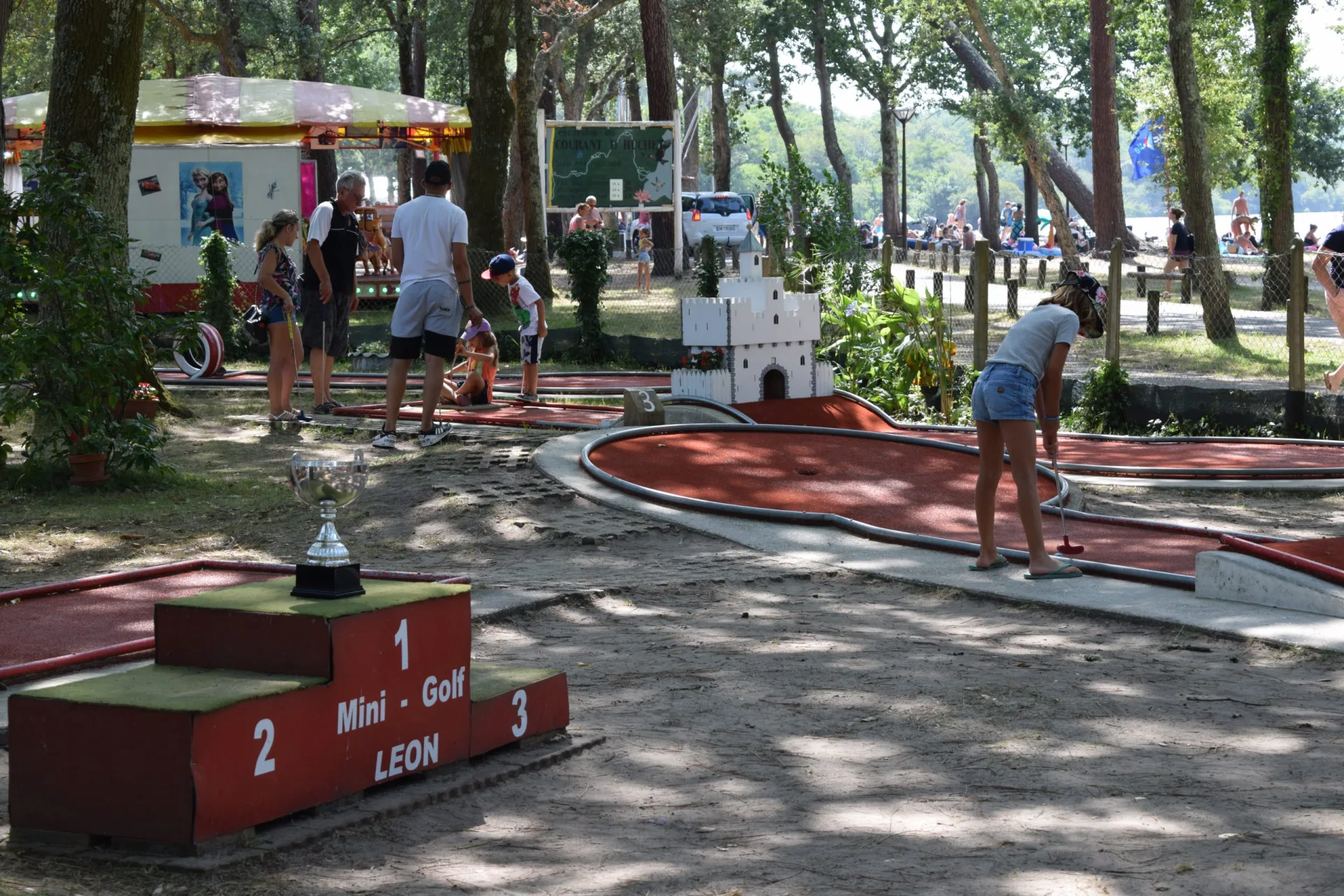 CLNT – LEON – Mini golf (7)