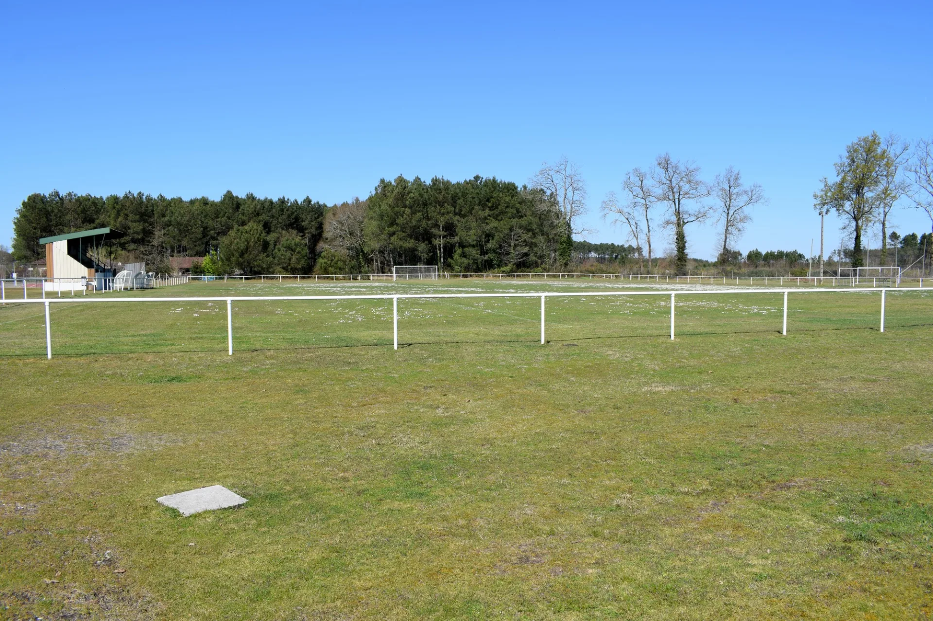 CLNT—TALLER—Terrain-de-foot–3–web-2