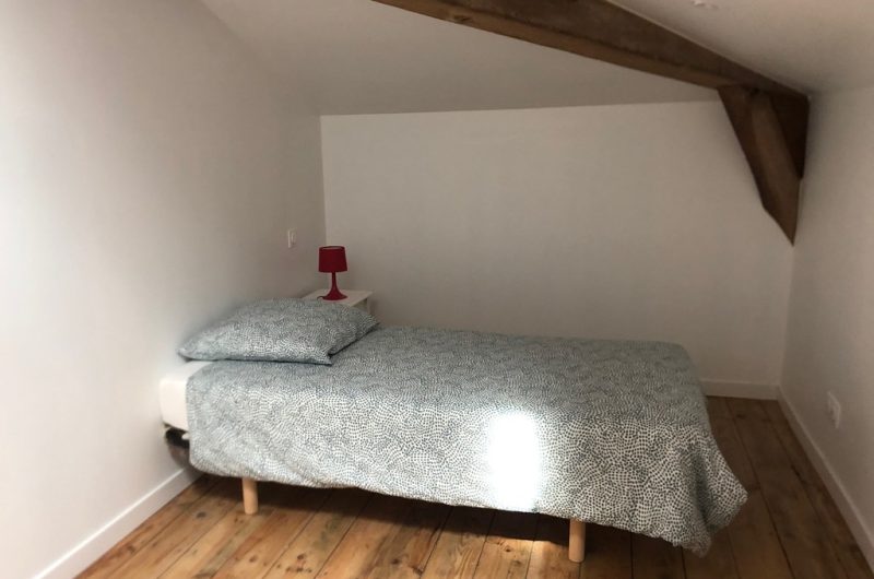 Chambre 1 personne étage Maison Bordenave ©OTC