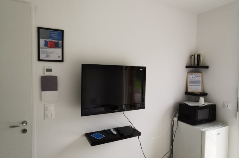 Chambre d’hôtes à l’orée acacias tv micro ondes ¢G.Préjean