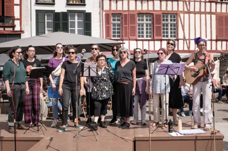 Retouches visuels Tourinsoft animations – Concert Koraltxa Médiathèque Tarnos