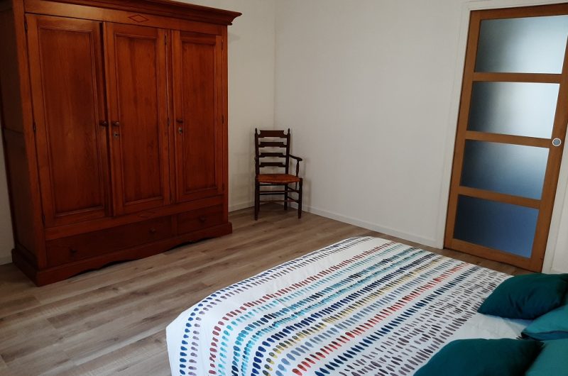 Cousin – chambre 2pers rangements