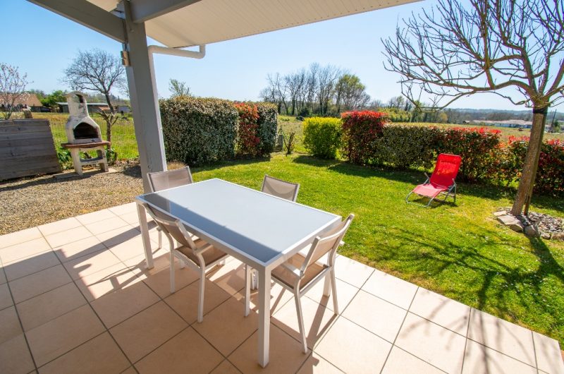 Dehez 1 – terrasse abritée