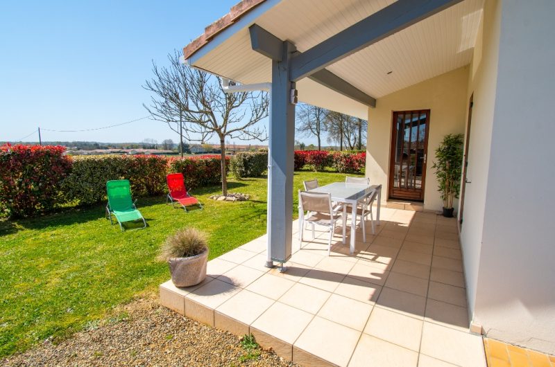 Dehez 1 – terrasse et jardin