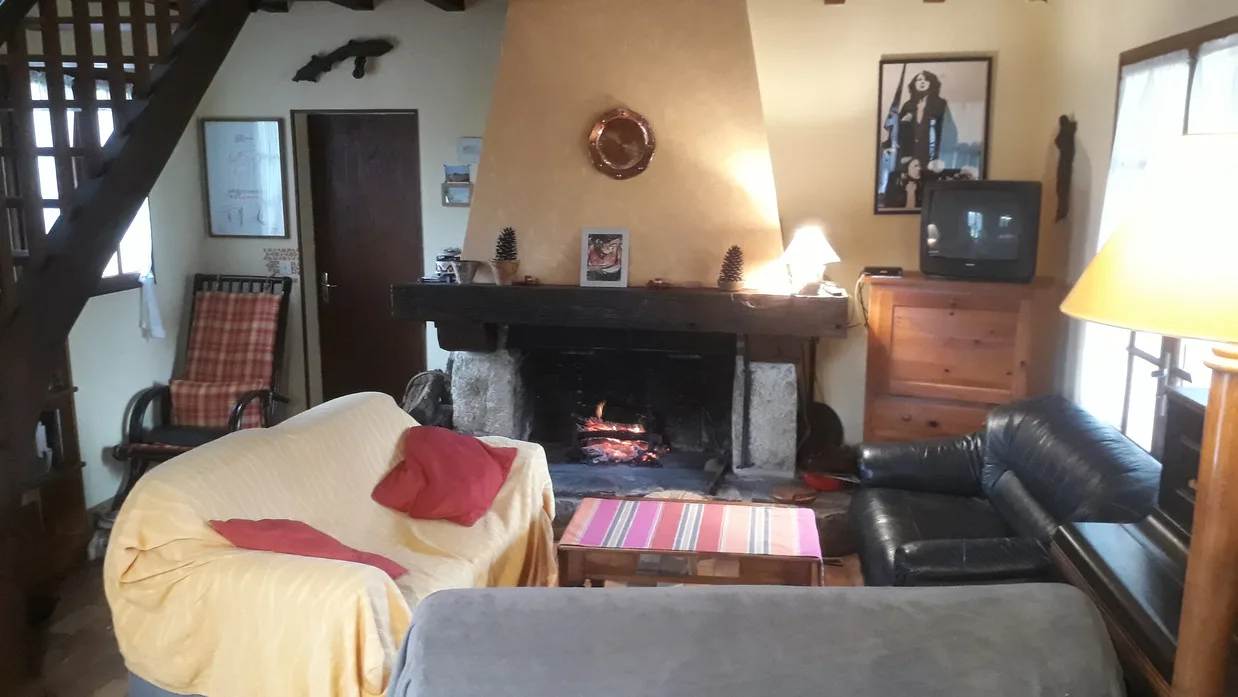 Escalus_Sanders_salon