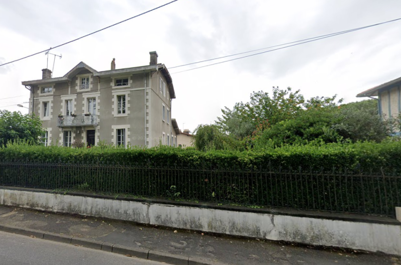 Extérieur vue de Av des Tuileries2
