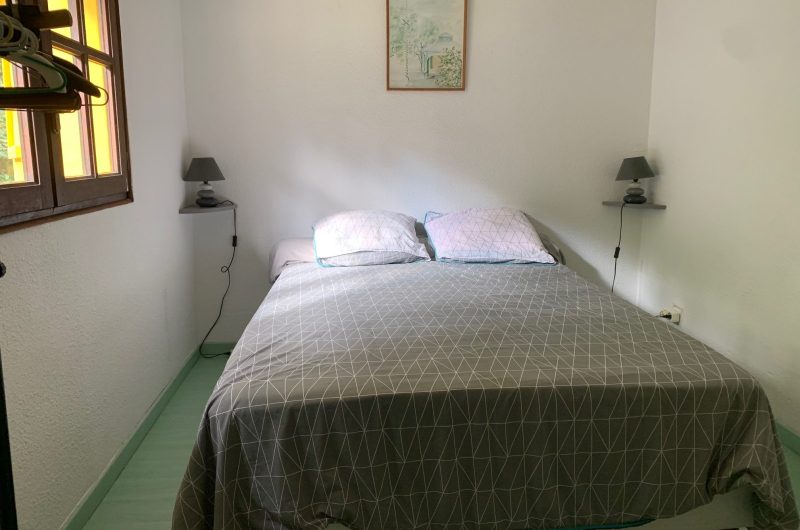 Fournadet chambre 1 – Chalet Barthelemy – Laurède 2025 ©OTC