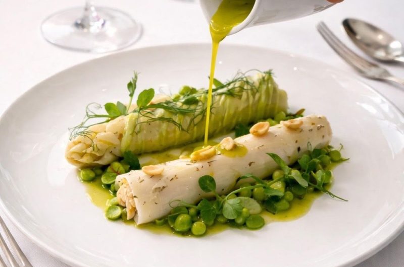 GROSSES ASPERGES BLANCHES DE MAGESCQ FARCIES DE TOURTEAU