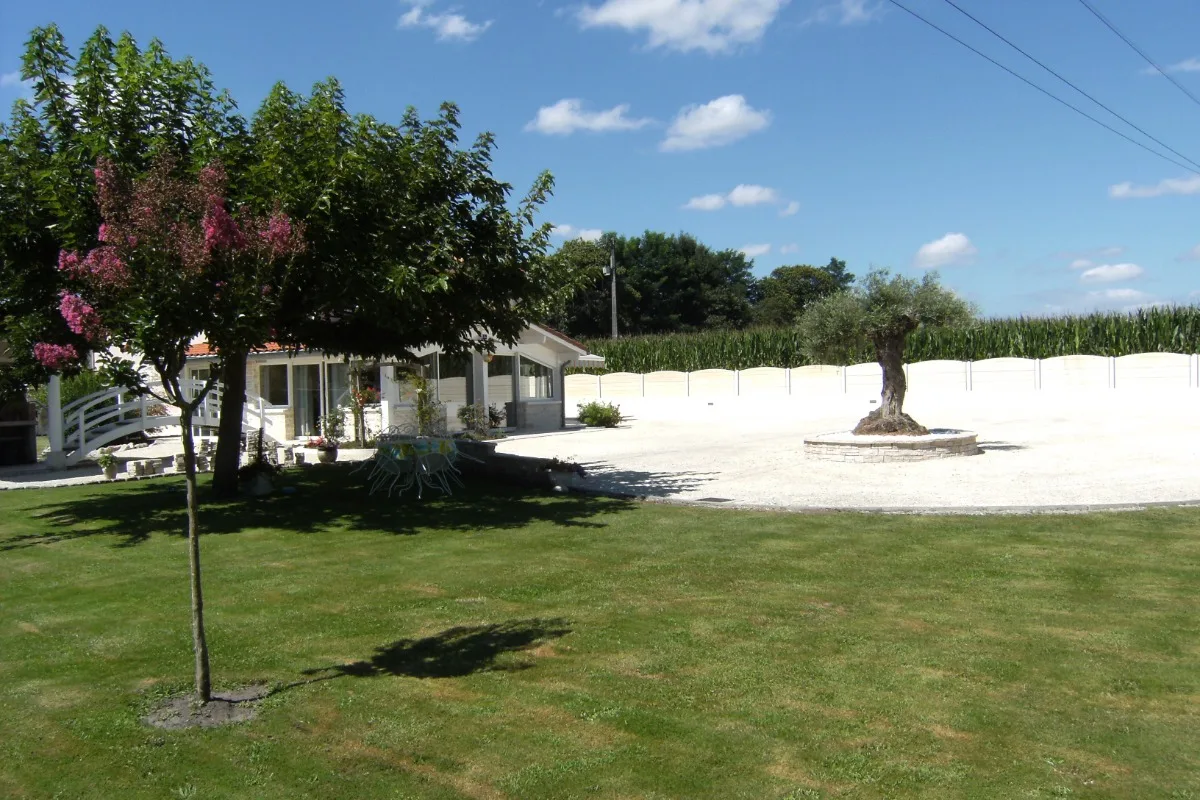 HLOAQU040FS005FU-b19