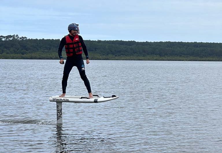 LEON_FOIL IN LANDES (4)