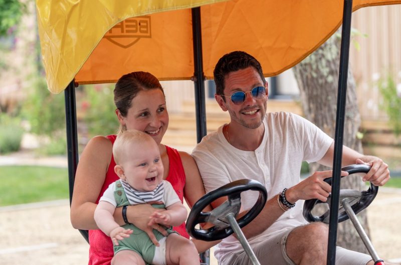 camping-biscarrosse-lifestyle-famille-rosalie-la rive-ciela-village 2