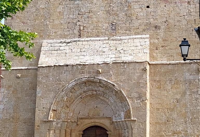 Le-porche-de-l-Eglise_articleimage