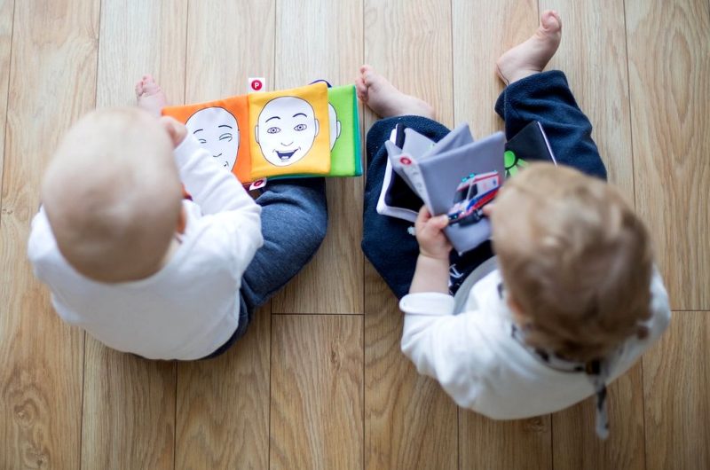 Lecture-enfant-bibliotheque