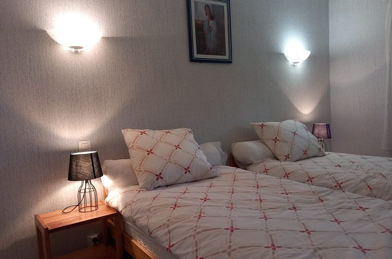 Les Albizias 13-14 – chambre (10)