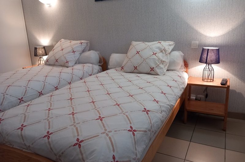 Les Albizias 13-14 – chambre (20)