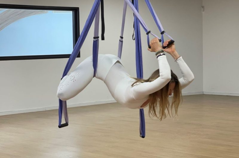 Maria Zavarina badhakonasana head down