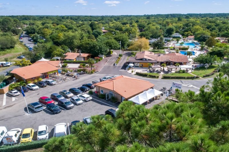 Resto Les Ecureuils parking