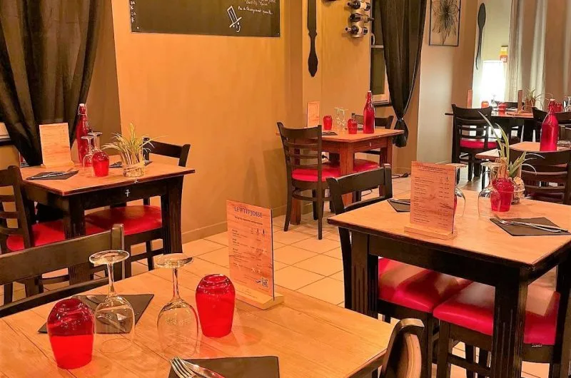 SALLE DE RESTAURANT 2