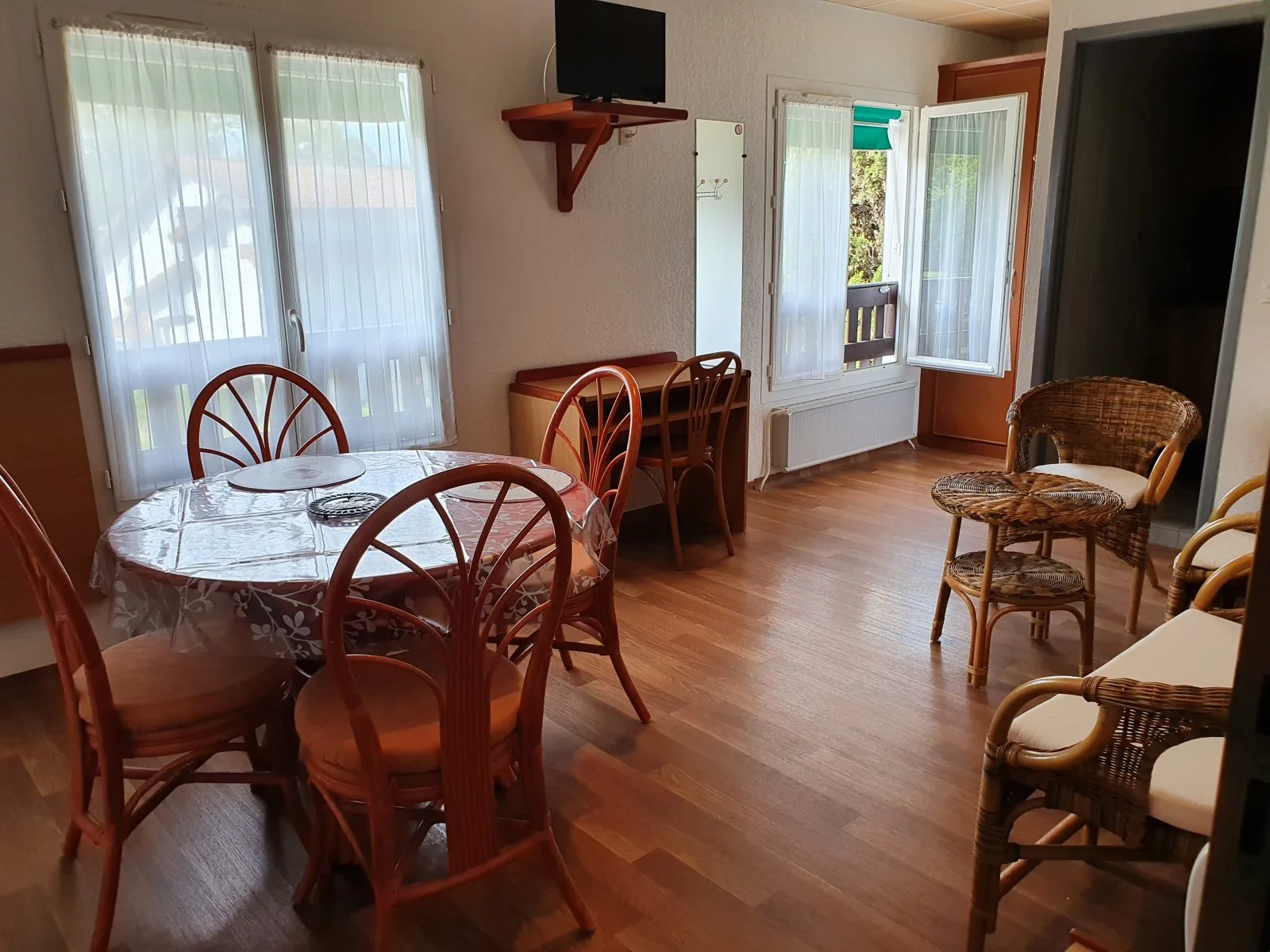 Salle à Manger Nénuphars (3)