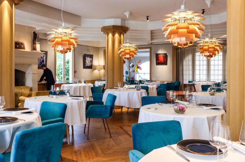 Salle de Restaurant. Photo Elodie Le Neveu