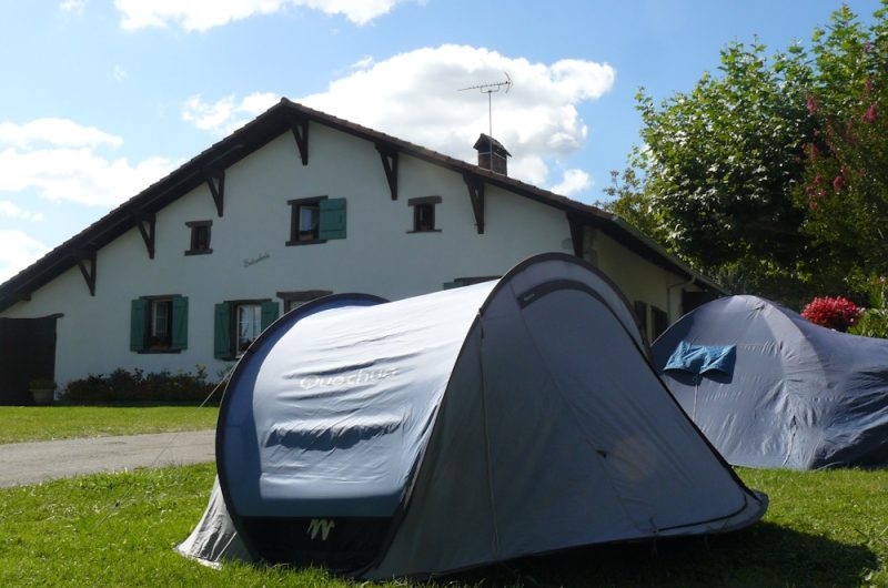 Tentes au camping