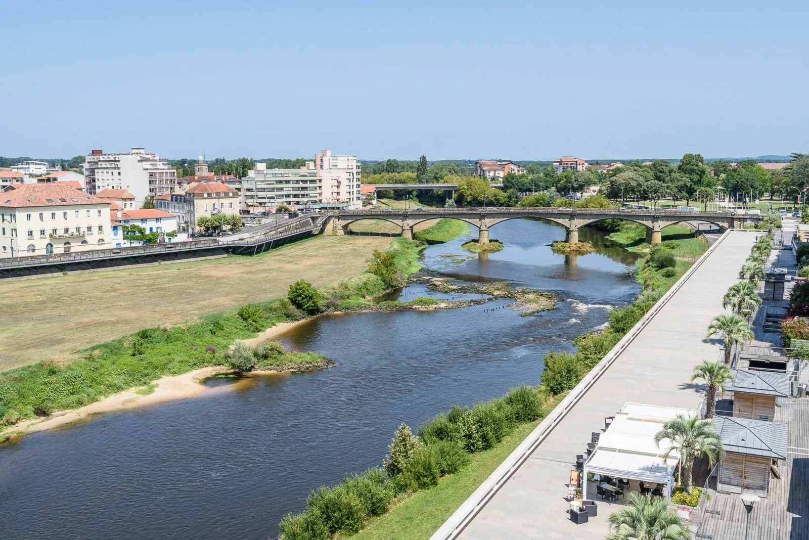 Vue extérieure Adour et balcon