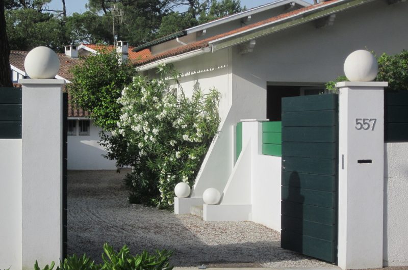 Zuk lac 1 Facade