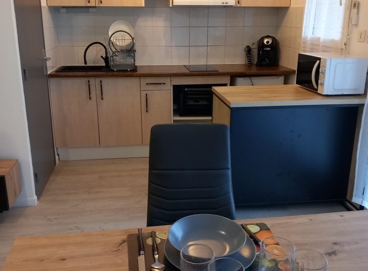 b30d17ae-fe9d-43b7-ba0f-bfc4413ab75b