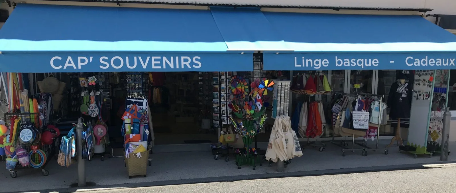 cap-souvenirs-devanture