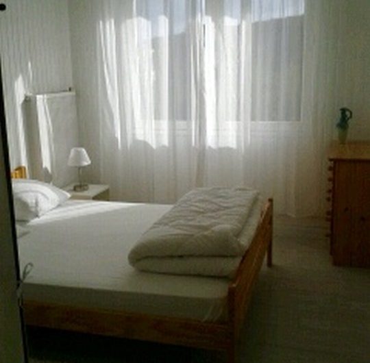 chambre double arrière maison (1) (Copier)