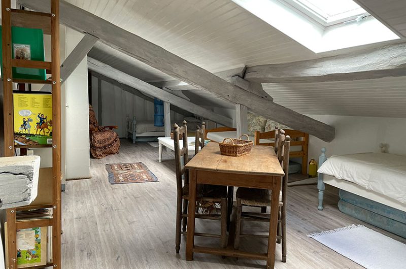 chambre sous pente gite labastide d armagnac 40