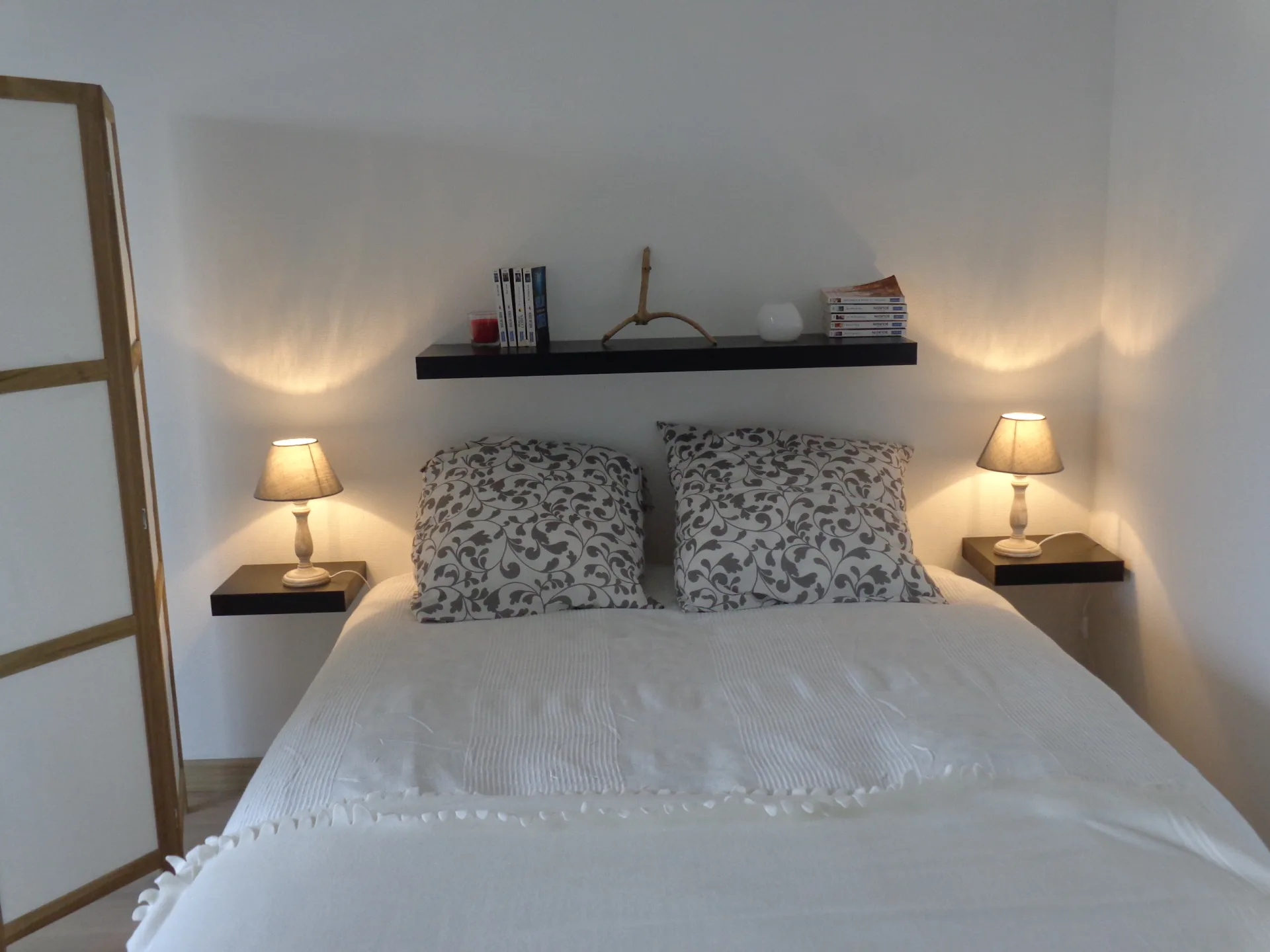 chambre1-8a262f662eaf4fefb68f20e4beb36fa0