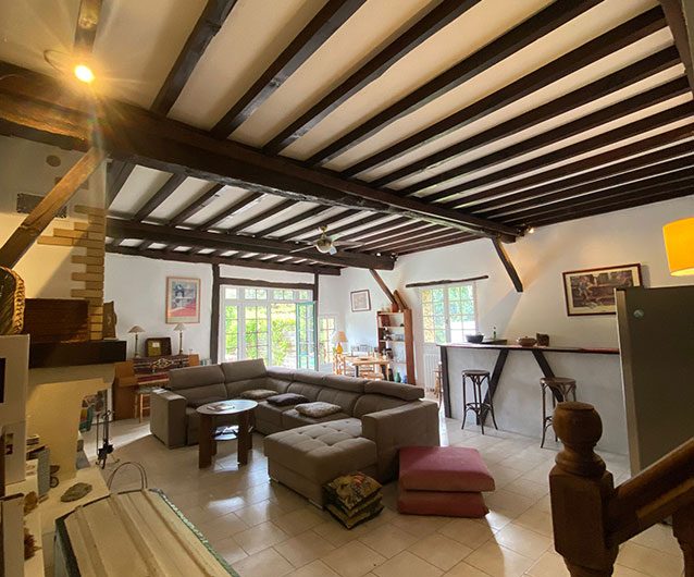 grande salon dans gite labastide d armagnac