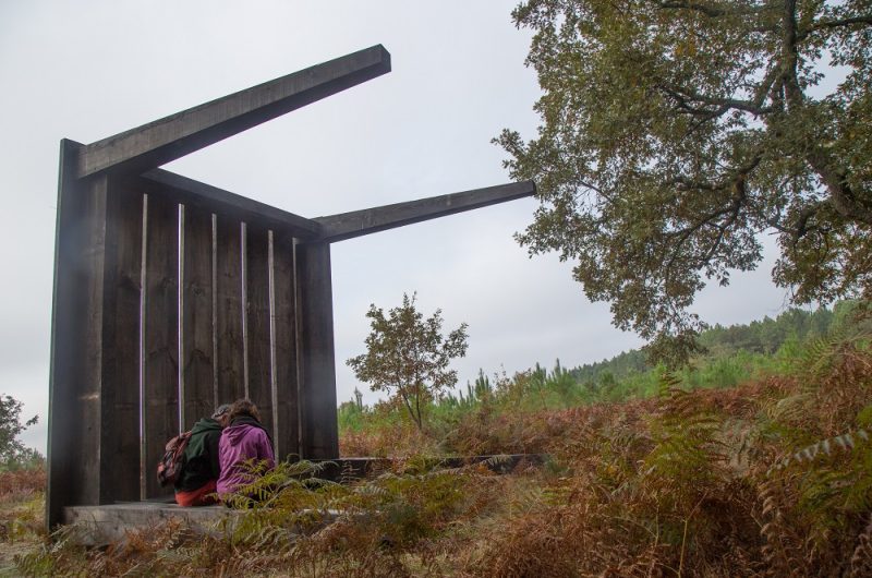 oeuvre 02 public Alain Domagale, Aux Impétueuses manoeuvres de l’imprevu, Garein 2011. programmation Laurent Le Deunff crédit photo Palaric (6)