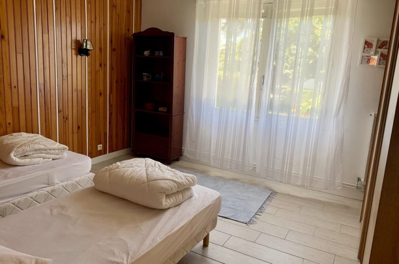 photos-chambre-deux-lits-90–Copier–2