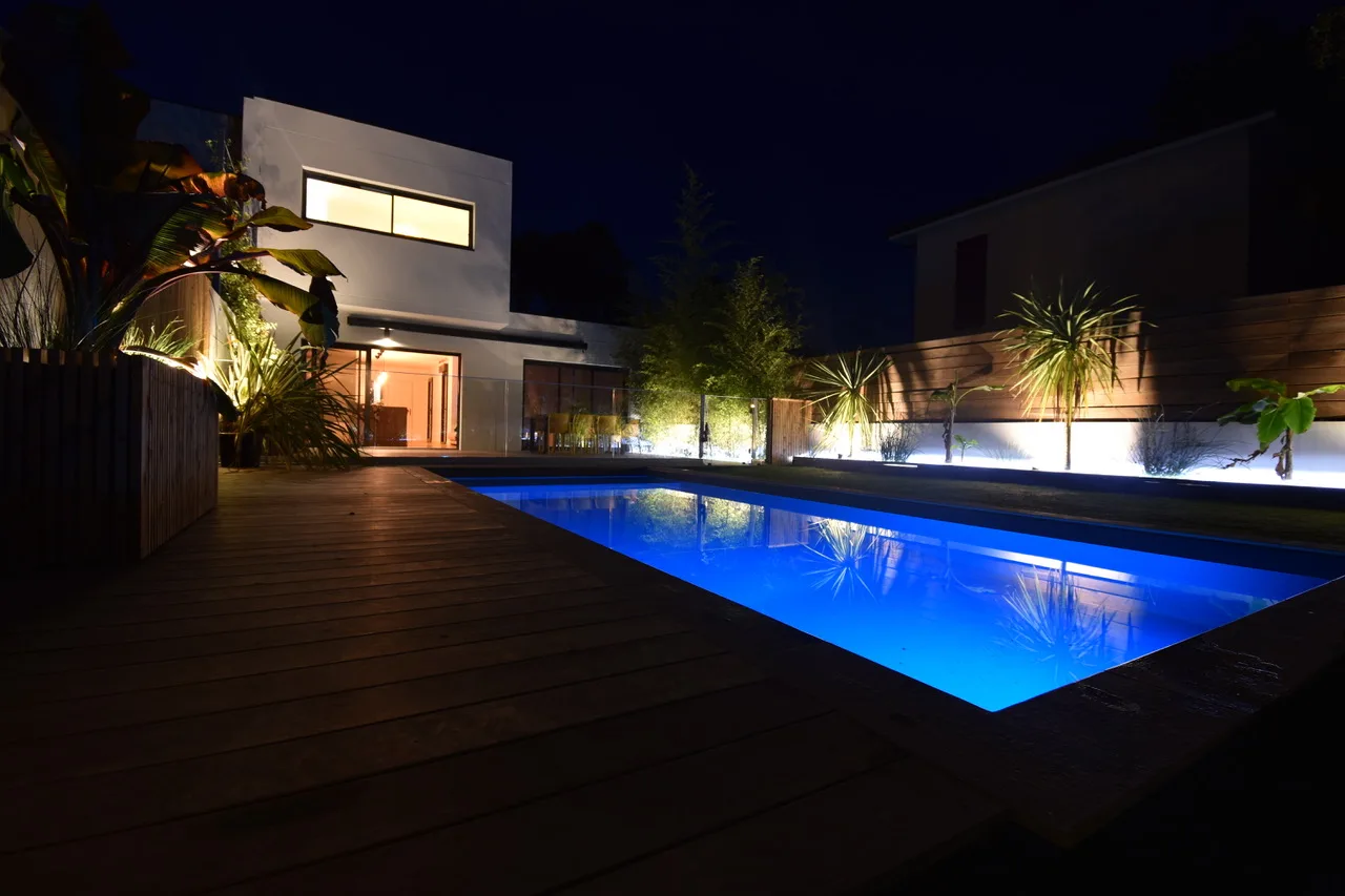 piscine nuit