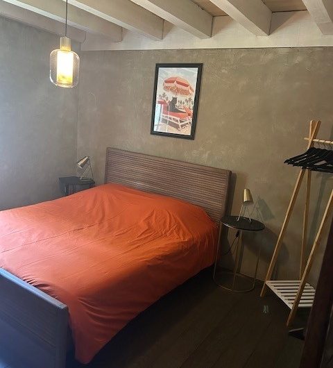 preillouse chambre 2 sur 2